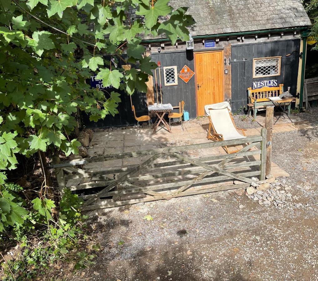 Remarkable Boultons Barn With Hot Tub Newton Abbot Exterior foto